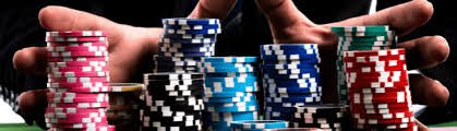Live Roulette Wheel လှည့်နေသော Dealer တိုက်ရိုက် ထုတ်လွှင့်မှု